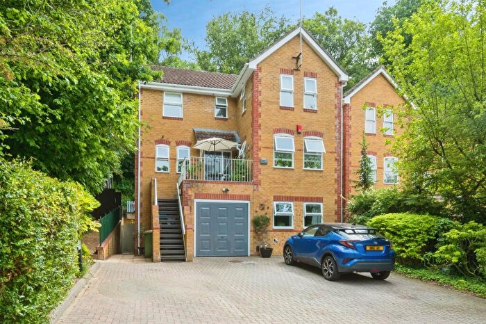 4 Bedroom Detached House For Sale In Vinebank, Southampton, SO18