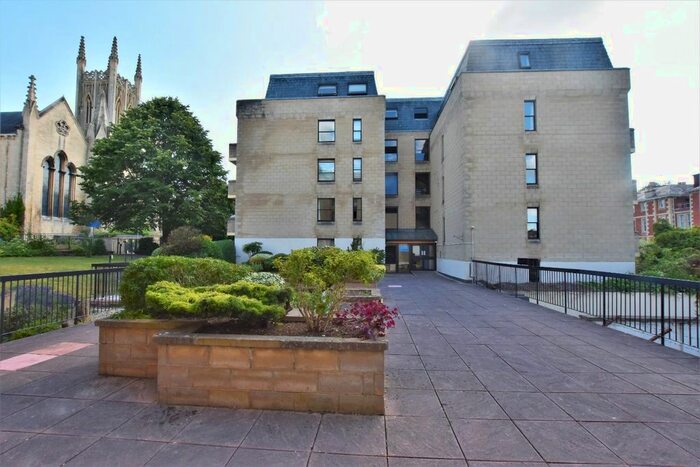 3 Bedroom Flat To Rent In Western Road, Cheltenham, GL50