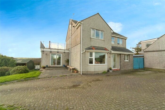 6 Bedroom Detached House For Sale In Pencraigwen, Llannerch-y-Medd, Isle Of Anglesey, Sir Ynys Mon, LL71