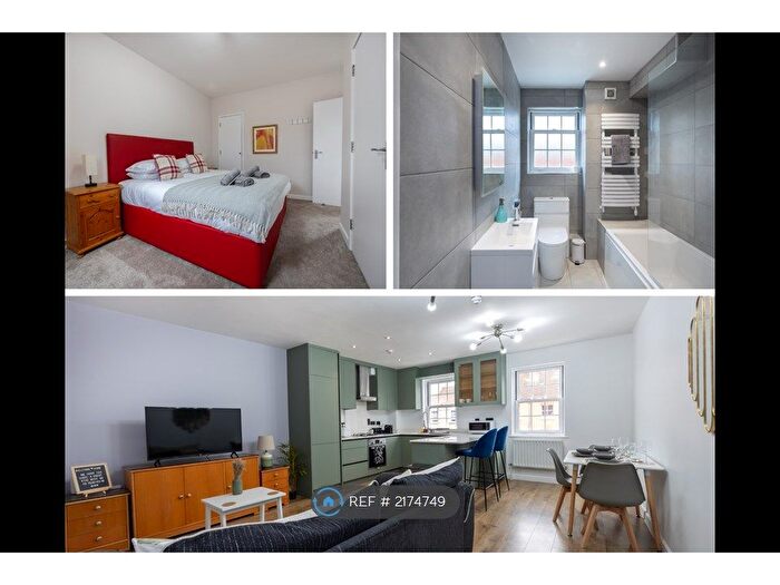 3 Bedroom Maisonette To Rent In Home Court, Reading, RG1