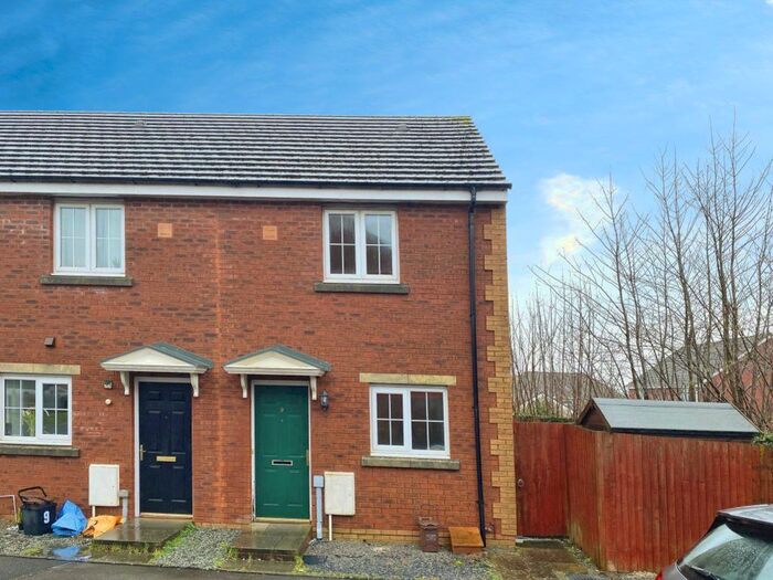 2 Bedroom Property To Rent In Clos Y Cudyll Coch, Bridgend, CF31