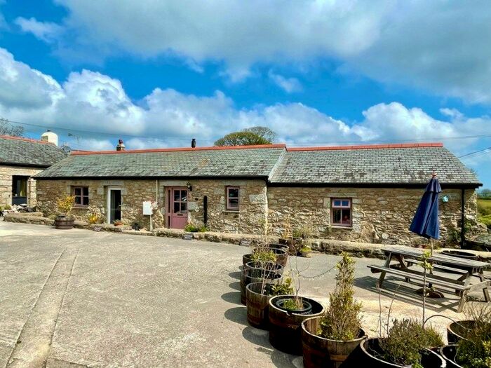 3 Bedroom Barn Conversion For Sale In Rose Valley, Mabe Burnthouse, Penryn, TR10