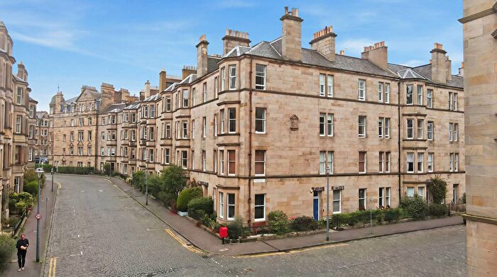 3 Bedroom Flat For Sale In Bruntsfield Gardens, Bruntsfield, Edinburgh, EH10
