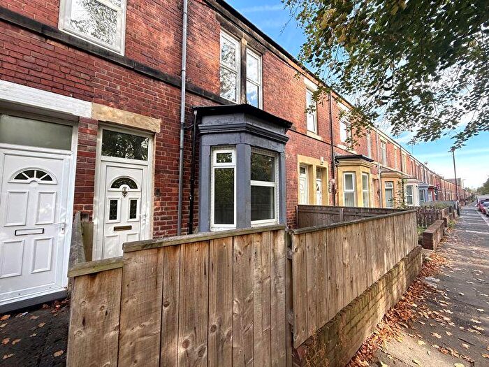 2 Bedroom Flat For Sale In Holly Avenue, Wallsend, NE28