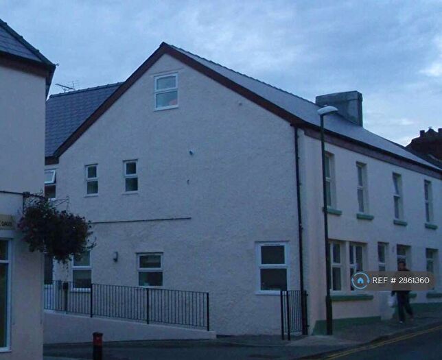 1 Bedroom Flat To Rent In Market Street, Cinderford, GL14
