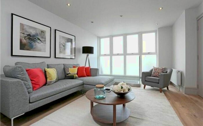 3 Bedroom Property To Rent In Oxford Road, London, SW15