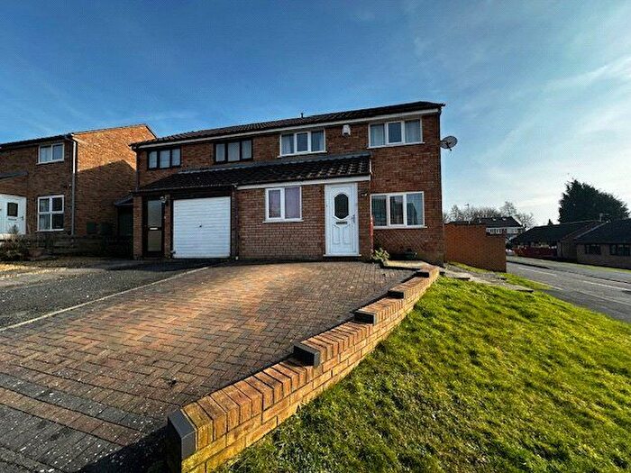 3 Bedroom Semi-Detached House To Rent In Maple Wood, Telford, Shropshire, TF3