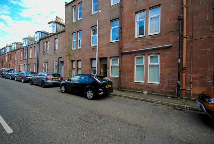 1 Bedroom Flat To Rent In John Street, Arbroath, Angus, DD11