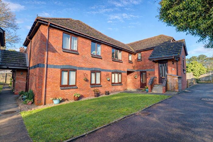 1 Bedroom Flat For Sale In Longwick Road, Princes Risborough, Buckinghamshire, HP27