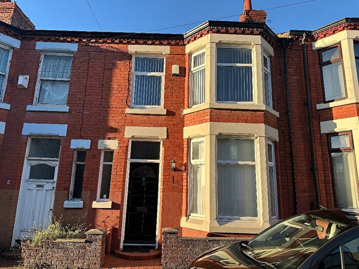 3 Bedroom Terraced House To Rent In Kingsdale Rd, Bed Mid Terrace, L18