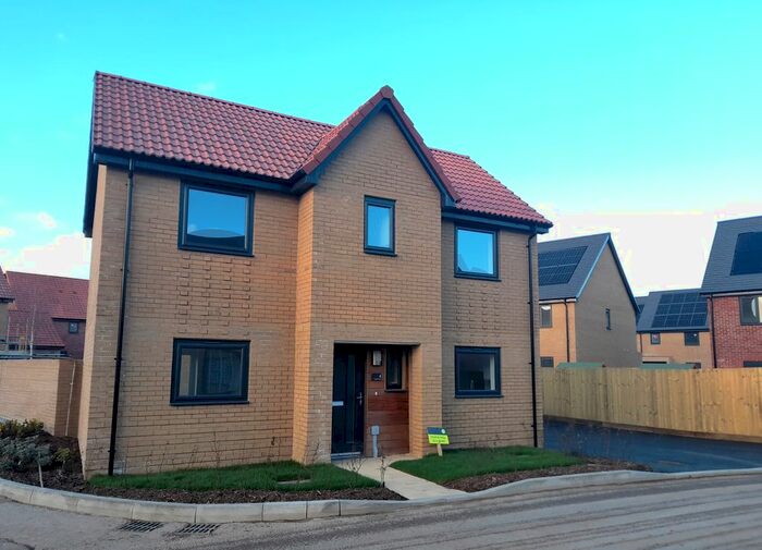 3 Bedroom Detached House To Rent In Rabbit Close, Yatton, Bristol, BS49