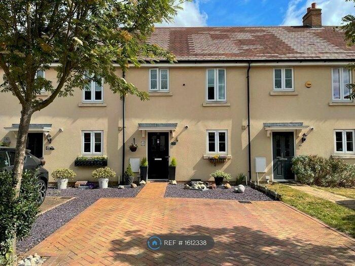 3 Bedroom Terraced House To Rent In Saturn Way, Biggleswade, SG18