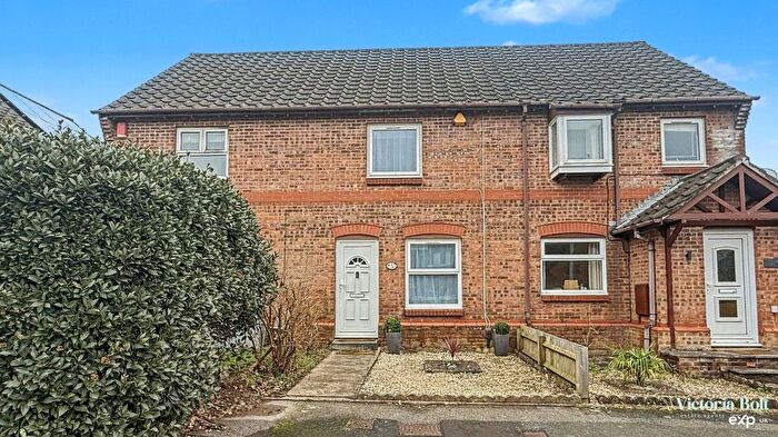 2 Bedroom Terraced House For Sale In Chesterton Close, Plymouth, PL5