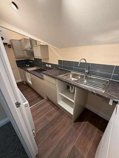 3 Bedroom Flat To Rent In Woodland Road, Bristol, BS8