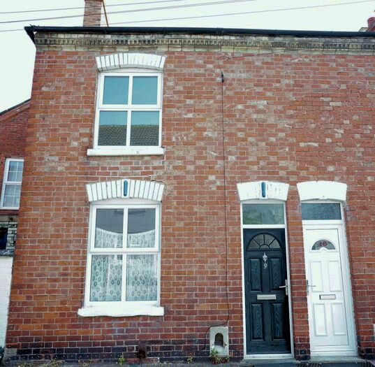 2 Bedroom Terraced House To Rent In School Street Loughborough Leicestershire, LE11