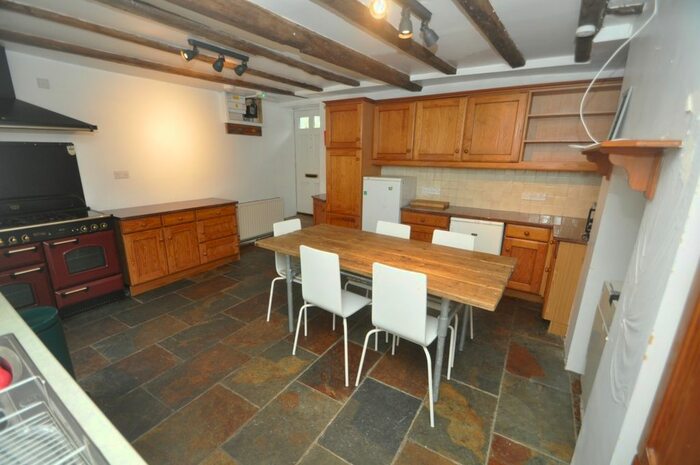 6 Bedroom End Of Terrace House To Rent In The Square, Penryn, TR10