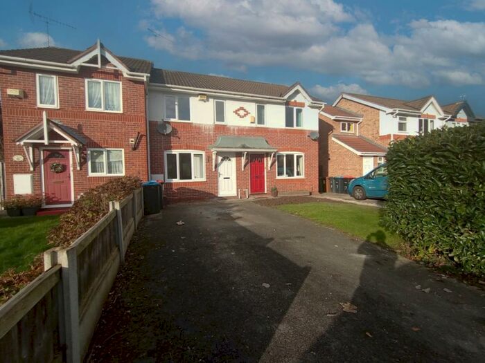 2 Bedroom Mews To Rent In Beaumont Close, Chester, CH4