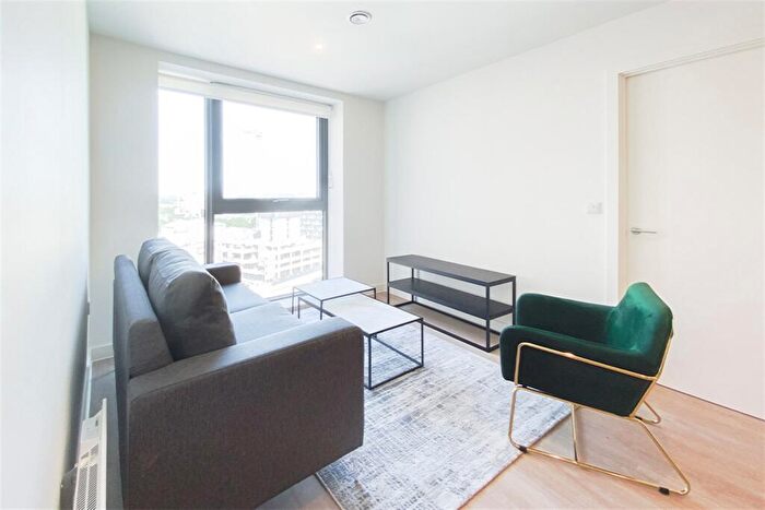 2 Bedroom Apartment To Rent In Laurence Place, M3