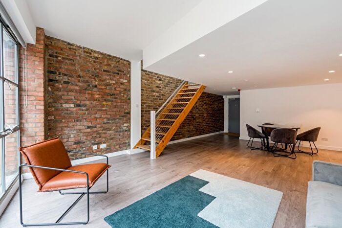 3 Bedroom Apartment To Rent In Eagle House, Islington London, N1