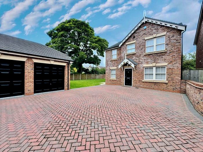 4 Bedroom Detached House To Rent In Shires View, Woodseaves, ST20