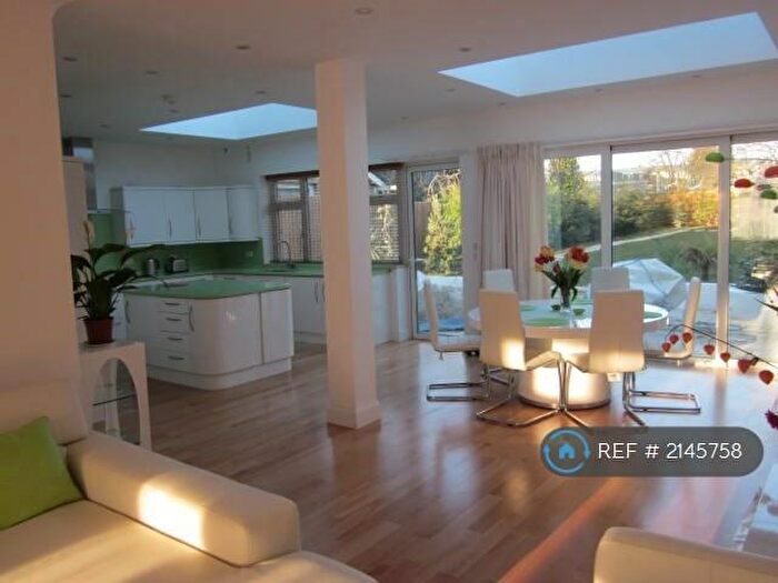 4 Bedroom Semi-Detached House To Rent In Mount Pleasant Road, London, NW10