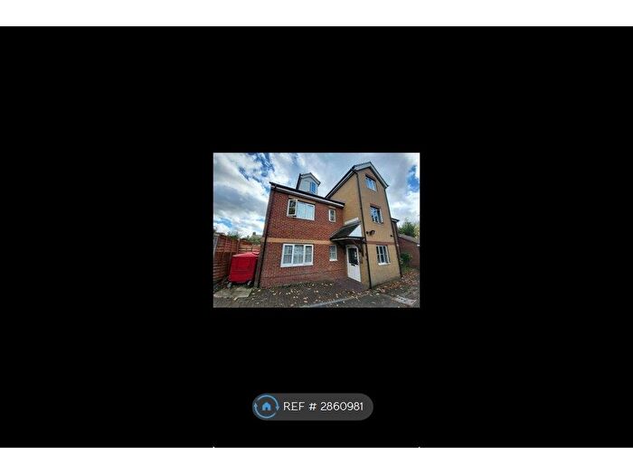 1 Bedroom Flat To Rent In Popes Meadow Court, Luton, LU2