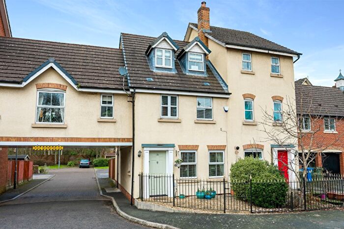 3 Bedroom Town House To Rent In Millbrook Close, Warrington, WA3