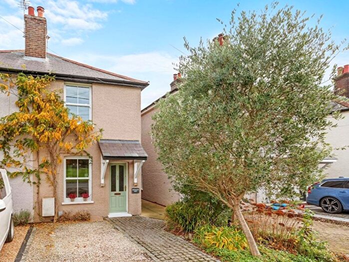 2 Bedroom Cottage For Sale In Penn Street, Amersham, HP7