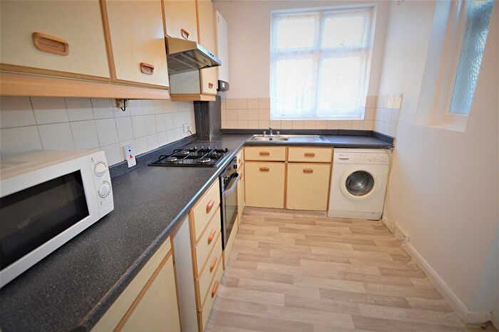 1 Bedroom Studio To Rent In Knotts Green Road, London, E10