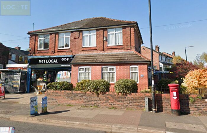 3 Bedroom Semi-Detached House For Sale In Stretford Road, Urmston, M41