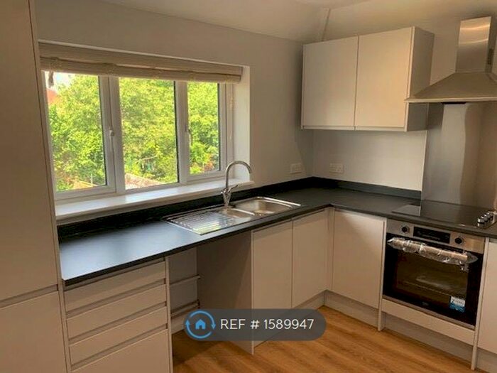 1 Bedroom Flat To Rent In London Road, Riverhead, Sevenoaks, TN13