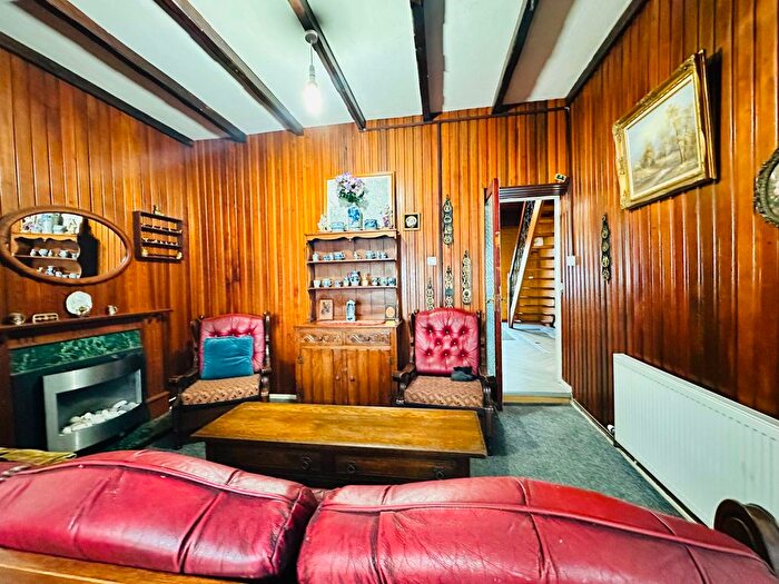 5 Bedroom Bungalow To Rent In Port Tennant Road, Port Tennant, Swansea, SA1