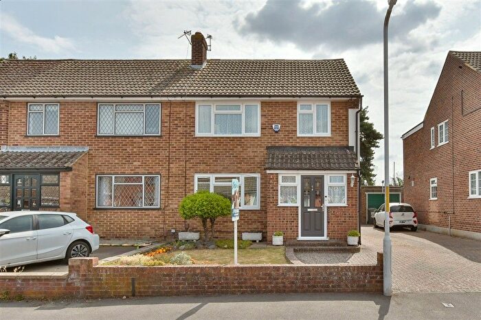 3 Bedroom Semi-Detached House For Sale In Priory Grove, Ditton, Kent, ME20