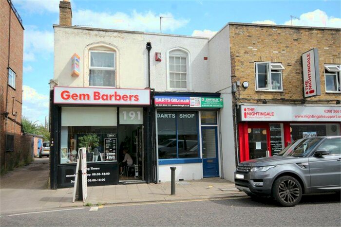 Garage / Parking To Rent In Baker Street, Enfield, EN1