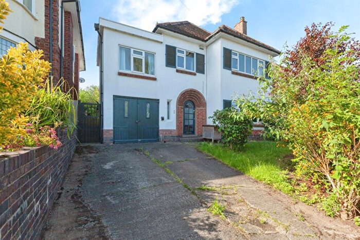 4 Bedroom Detached House For Sale In Wimborne Road, Leicester, LE2