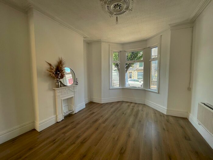 3 Bedroom Property To Rent In Station Street, Barry, CF63