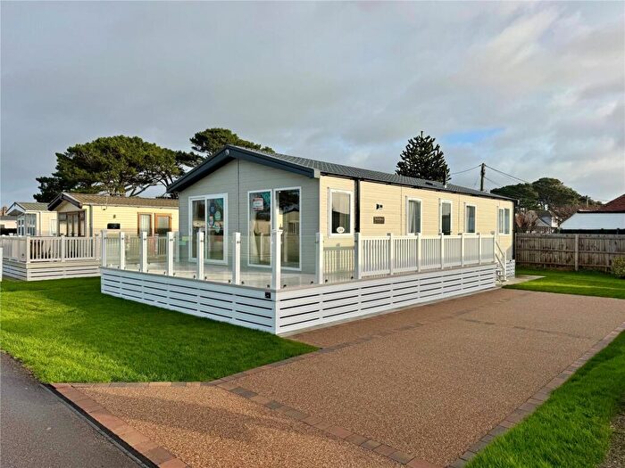 3 Bedroom Park Home For Sale In Chewton Sounds, Naish Hoburne, Barton On Sea, Hampshire, BH25