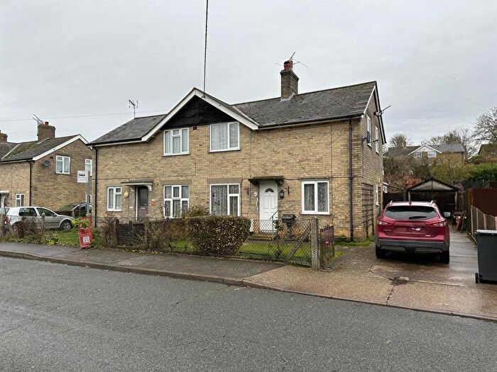 3 Bedroom Semi Detached House For Sale In Lavenham Way, Stowmarket, IP14