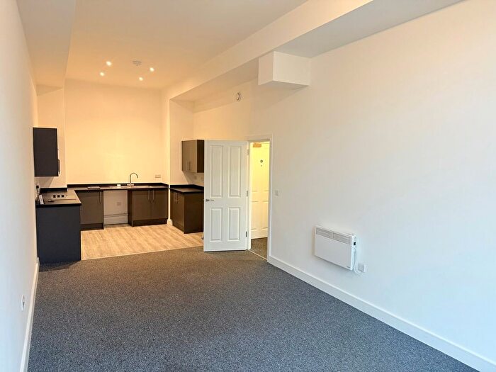 1 Bedroom Flat To Rent In Newton Road, Yeovil, BA20