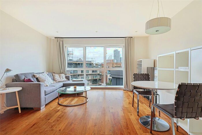 1 Bedroom Apartment To Rent In B Clerkenwell Road, London, EC1M