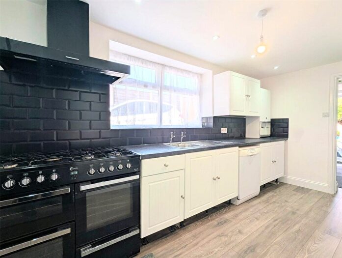 5 Bedroom Semi Detached House To Rent In Bank Road, Kingswood, Bristol, BS15