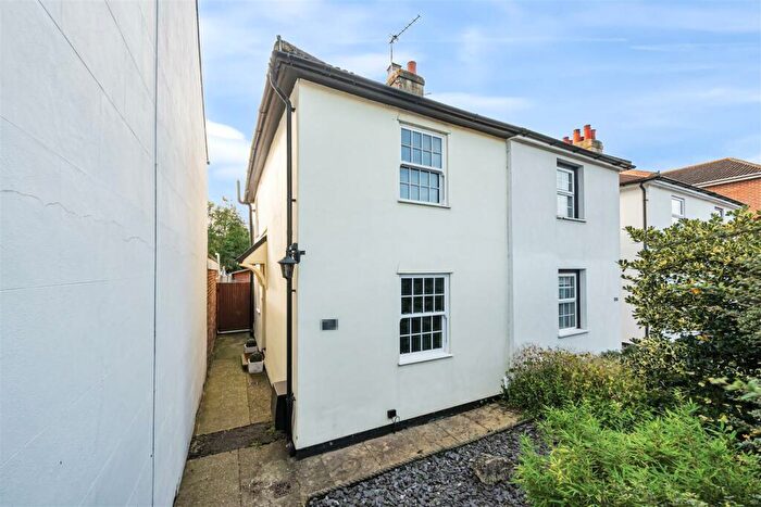 2 Bedroom Semi-Detached House For Sale In Kingston Road, Leatherhead, KT22