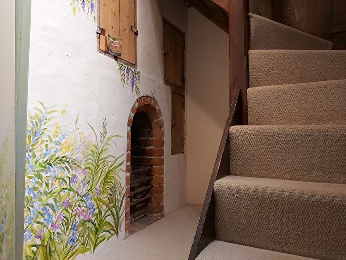 1 Bedroom Flat To Rent In St. Peters Street, Canterbury, CT1