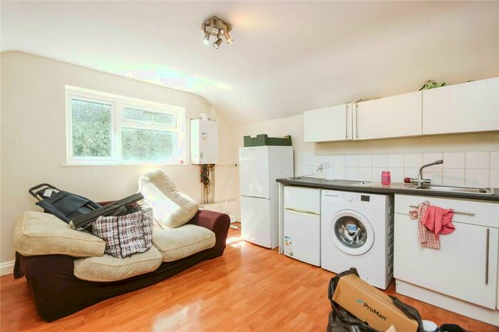 1 Bedroom Apartment To Rent In Clouds Hill Road, St George, Bristol, BS5