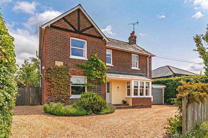 4 Bedroom Detached House For Sale In Main Road, Littleton, SO22
