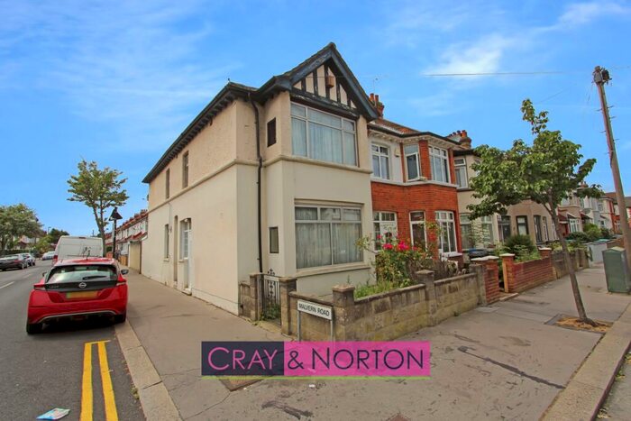 3 Bedroom End Of Terrace House To Rent In Beverstone Road, Thornton Heath, CR7