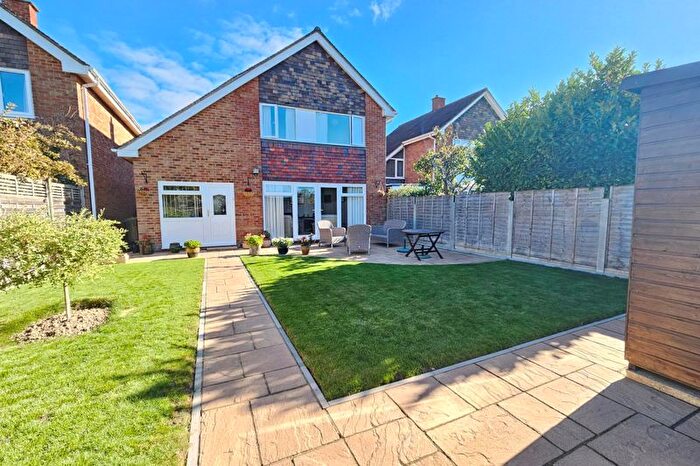 3 Bedroom Detached House For Sale In Mallard Gardens, Peel Common, Gosport, PO13