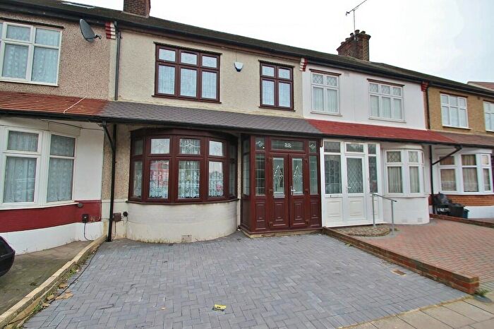 3 Bedroom Terraced House To Rent In Tanners Lane, Barkingside, IG6