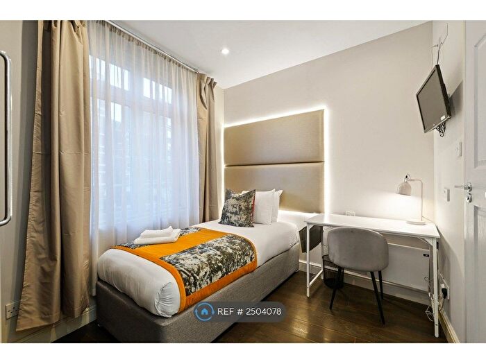 Studio To Rent In London, London, NW3