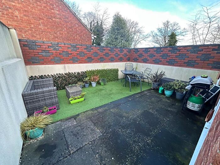 2 Bedroom End Of Terrace House To Rent In Berenger Close, Swindon, SN3